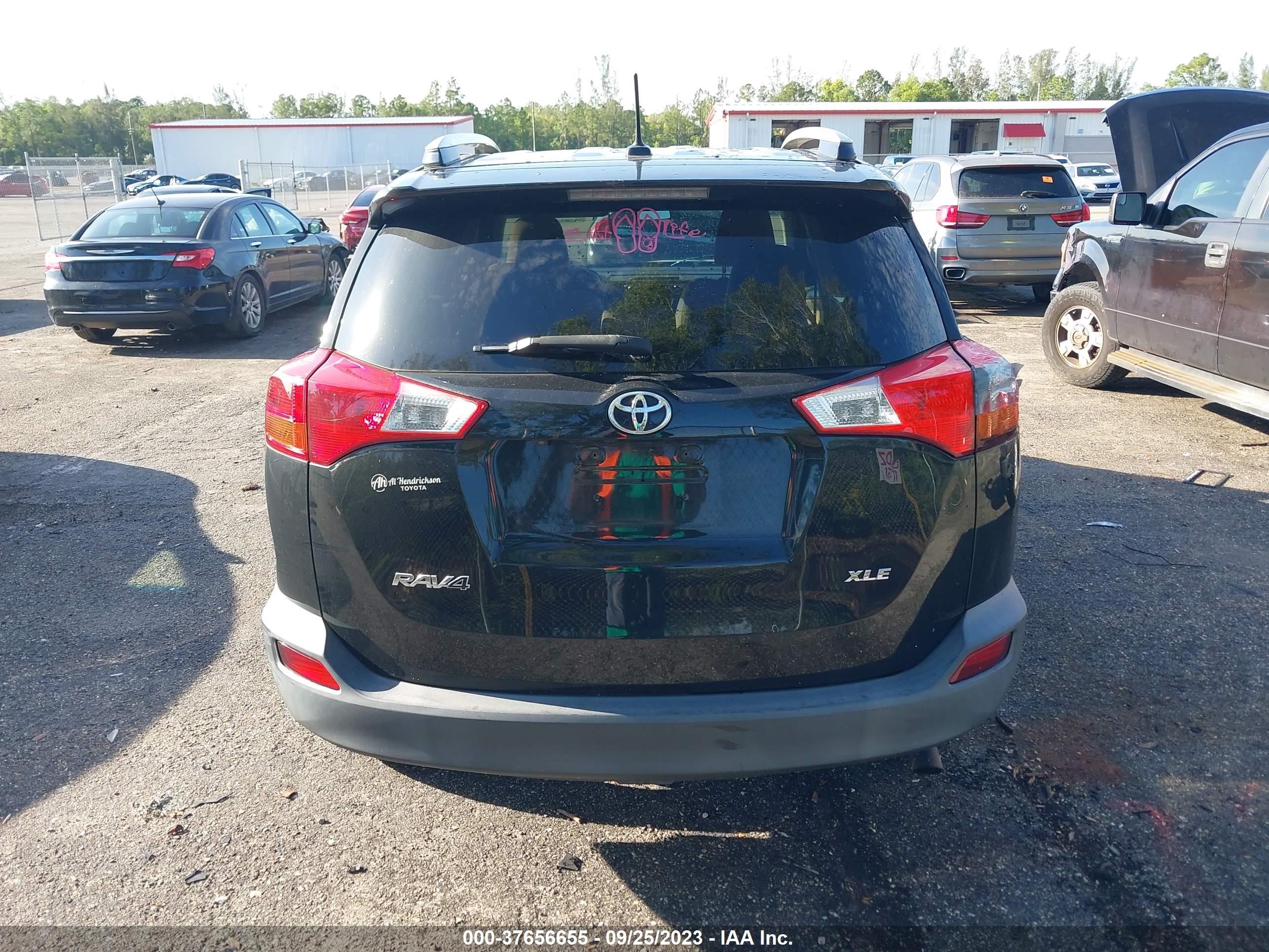 Photo 15 VIN: 2T3WFREV2EW087954 - TOYOTA RAV 4 