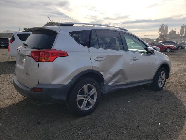 Photo 2 VIN: 2T3WFREV2FW136782 - TOYOTA RAV4 