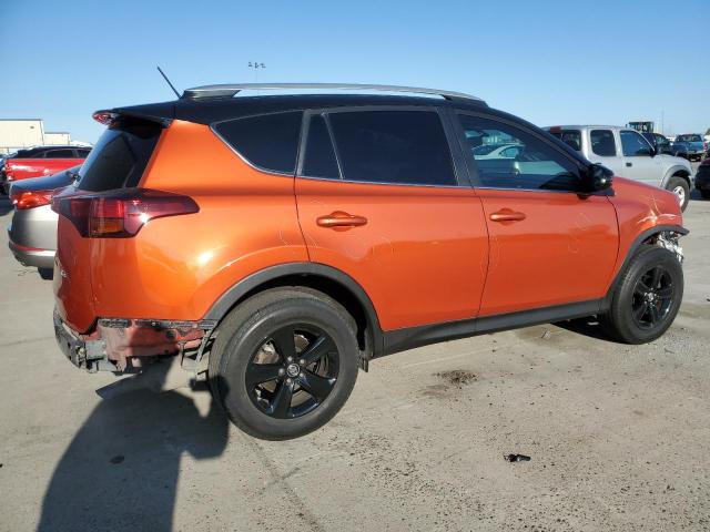 Photo 2 VIN: 2T3WFREV2FW153937 - TOYOTA RAV4 XLE 