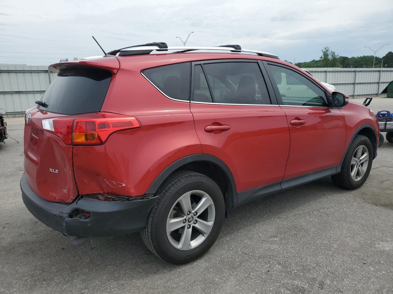 Photo 2 VIN: 2T3WFREV2FW229009 - TOYOTA RAV 4 