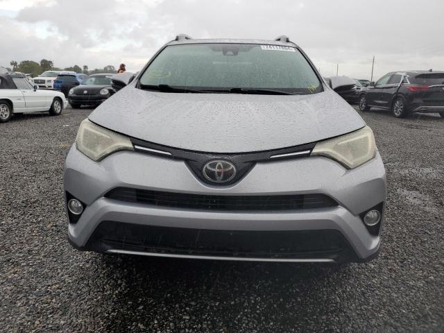 Photo 4 VIN: 2T3WFREV2HW366552 - TOYOTA RAV4 XLE 