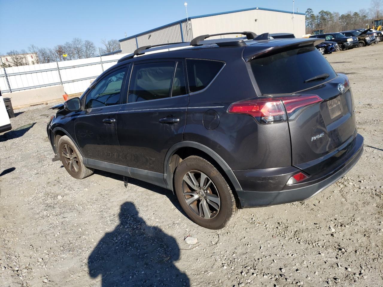 Photo 1 VIN: 2T3WFREV2JW418624 - TOYOTA RAV 4 