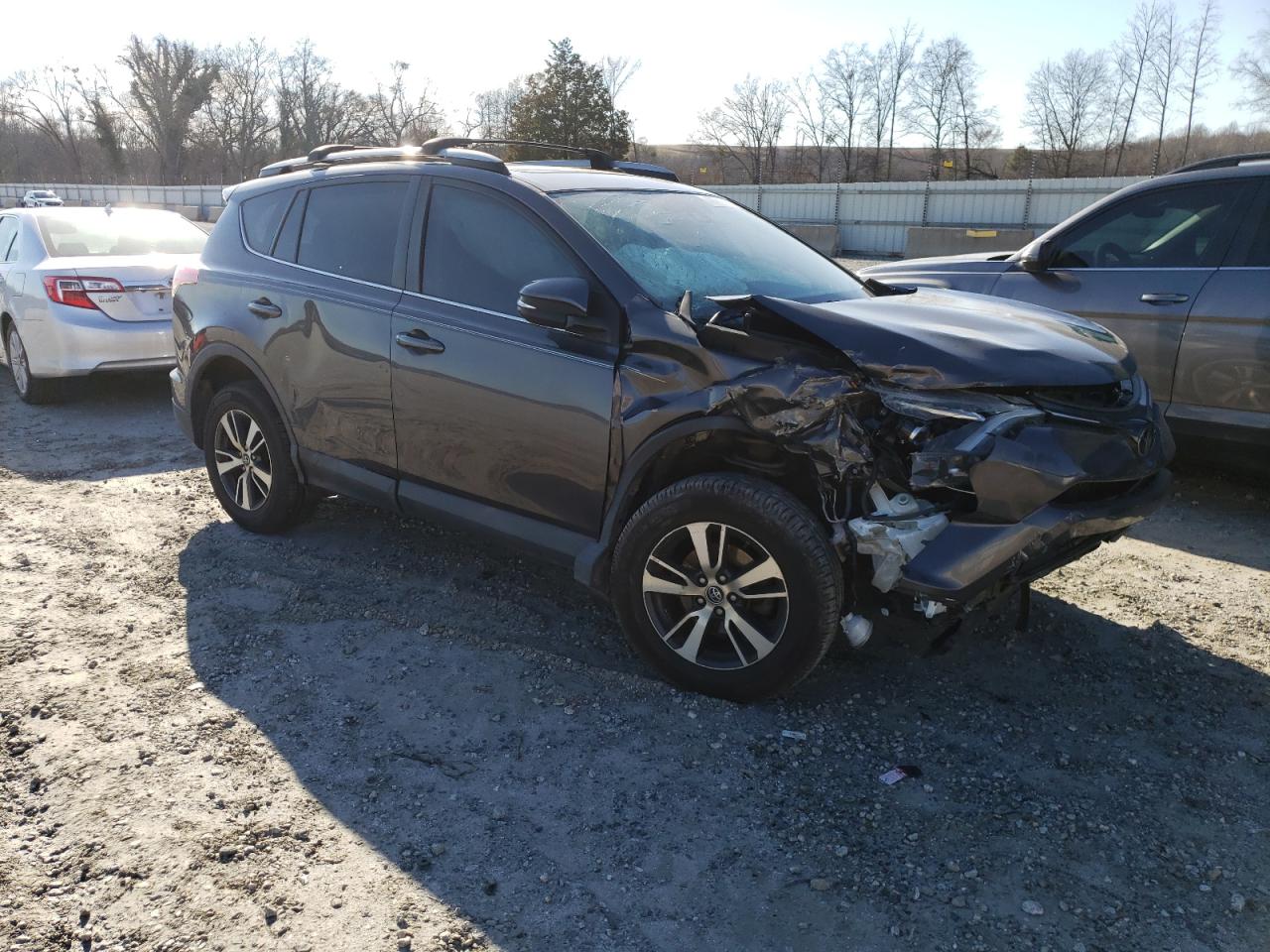 Photo 3 VIN: 2T3WFREV2JW418624 - TOYOTA RAV 4 