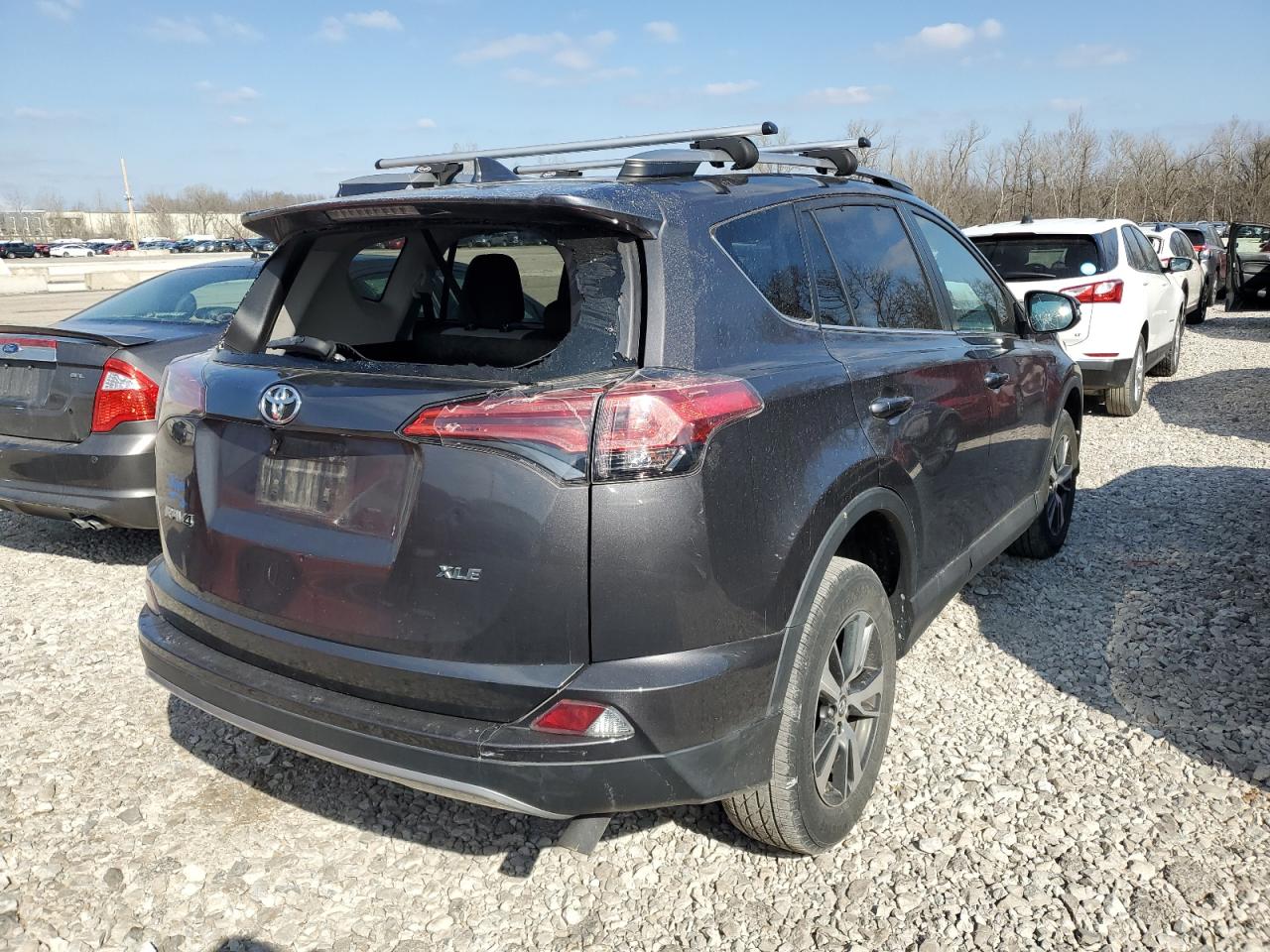 Photo 2 VIN: 2T3WFREV2JW443569 - TOYOTA RAV 4 