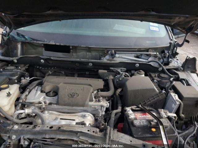 Photo 9 VIN: 2T3WFREV2JW467242 - TOYOTA RAV4 