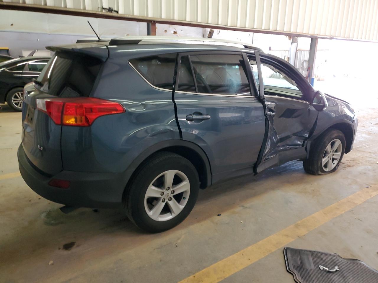 Photo 2 VIN: 2T3WFREV3EW106611 - TOYOTA RAV 4 