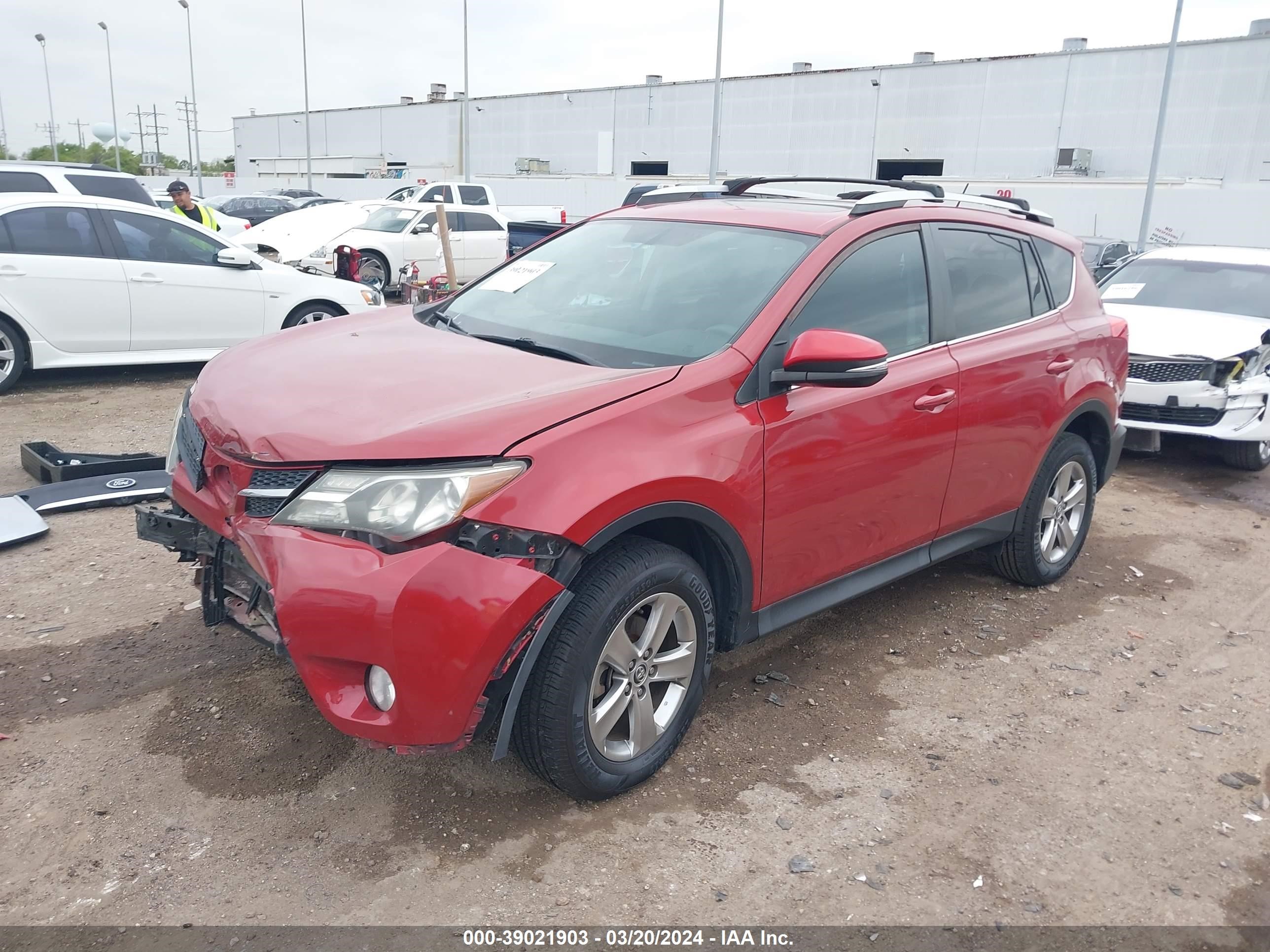 Photo 1 VIN: 2T3WFREV3FW223915 - TOYOTA RAV 4 