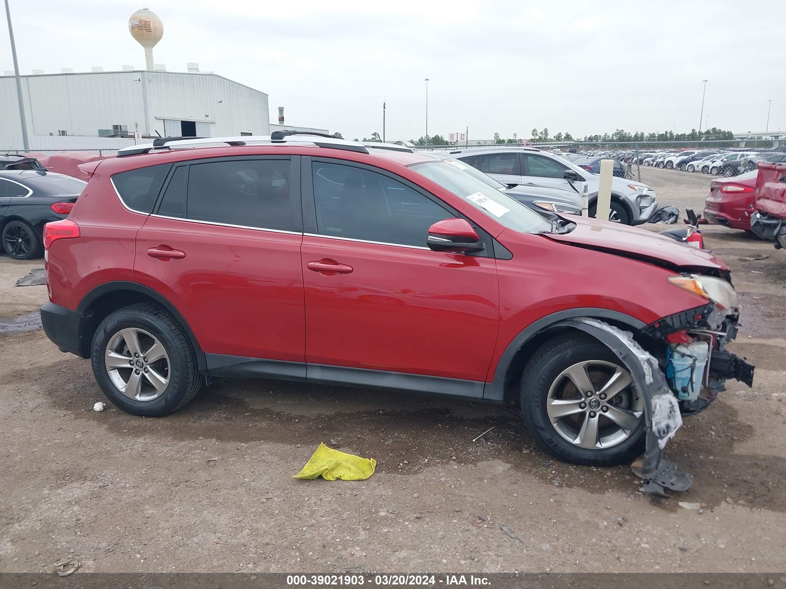 Photo 12 VIN: 2T3WFREV3FW223915 - TOYOTA RAV 4 