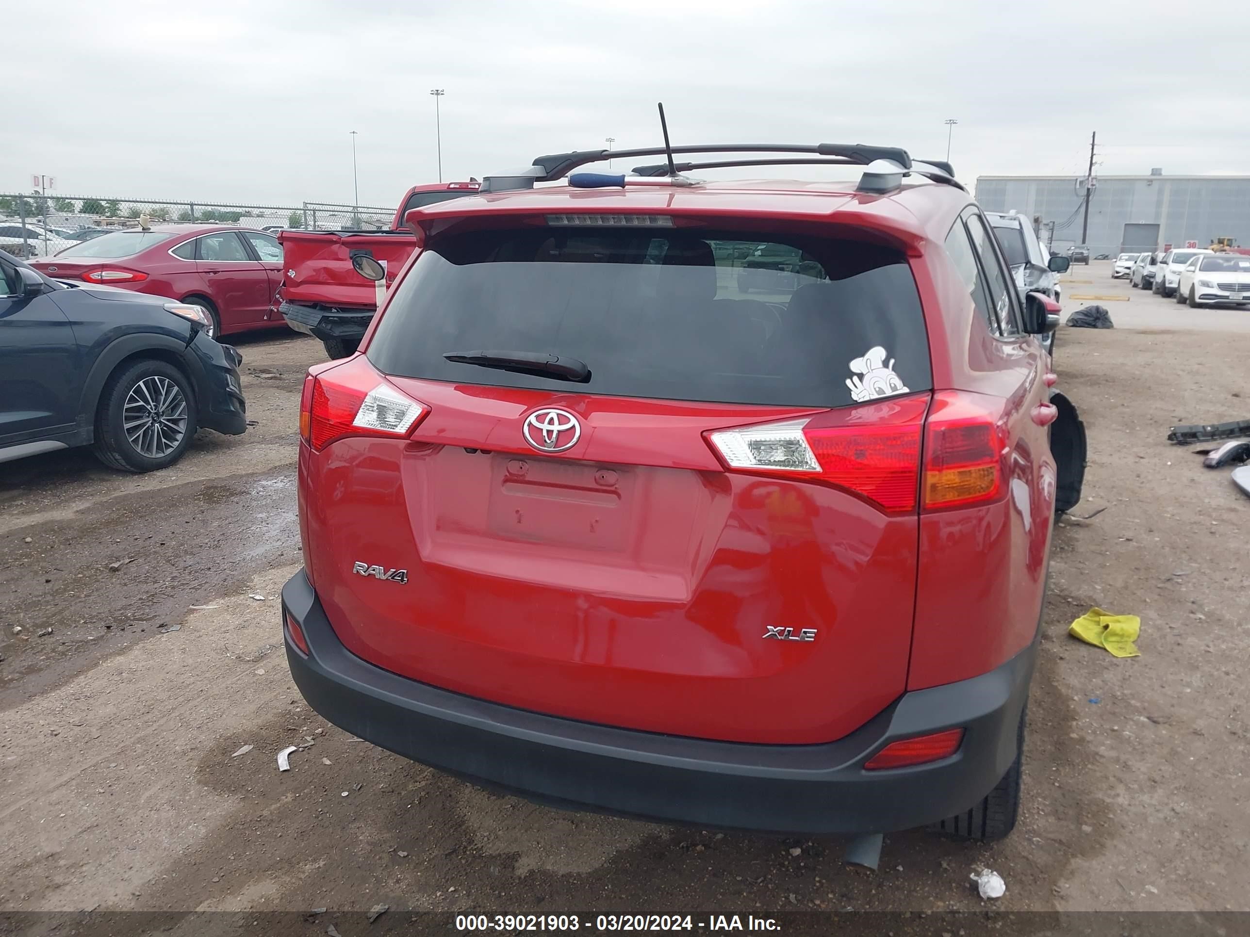 Photo 15 VIN: 2T3WFREV3FW223915 - TOYOTA RAV 4 