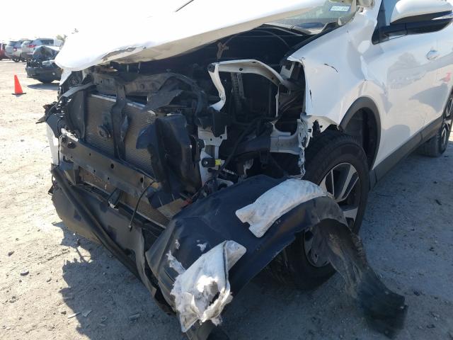 Photo 8 VIN: 2T3WFREV3GW256687 - TOYOTA RAV4 XLE 