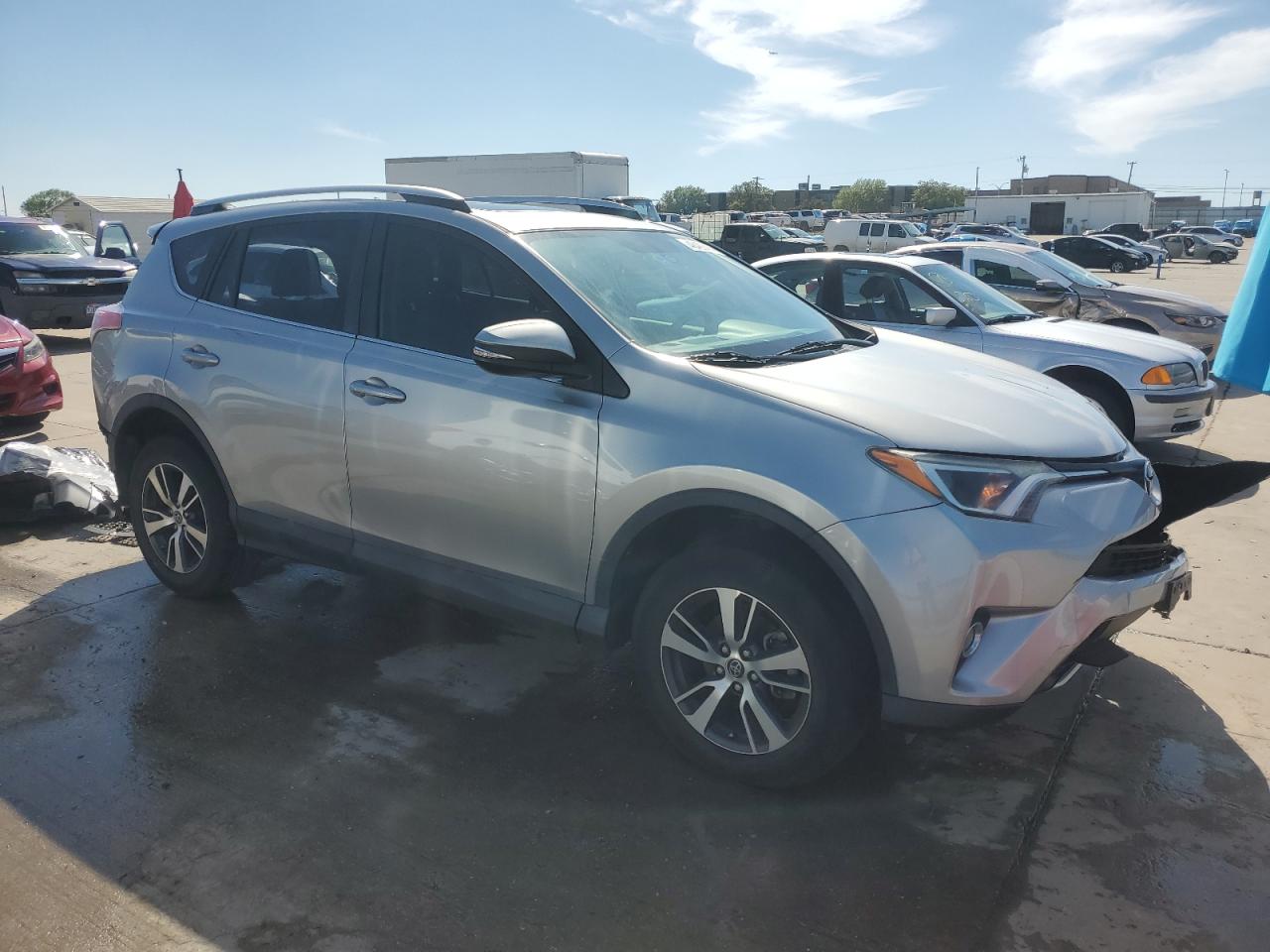 Photo 3 VIN: 2T3WFREV3GW263820 - TOYOTA RAV 4 