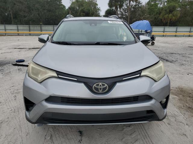 Photo 4 VIN: 2T3WFREV3HW321930 - TOYOTA RAV4 XLE 