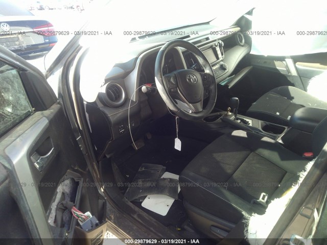 Photo 4 VIN: 2T3WFREV3HW328702 - TOYOTA RAV4 