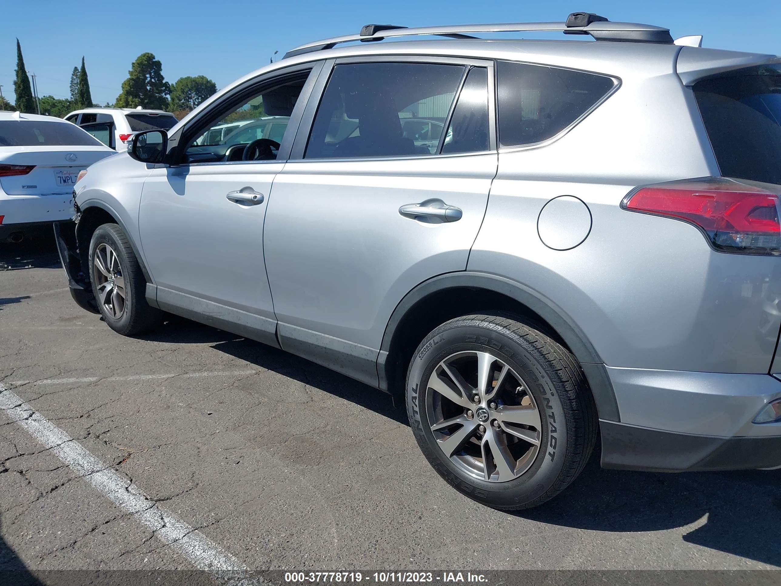 Photo 13 VIN: 2T3WFREV3HW331292 - TOYOTA RAV 4 