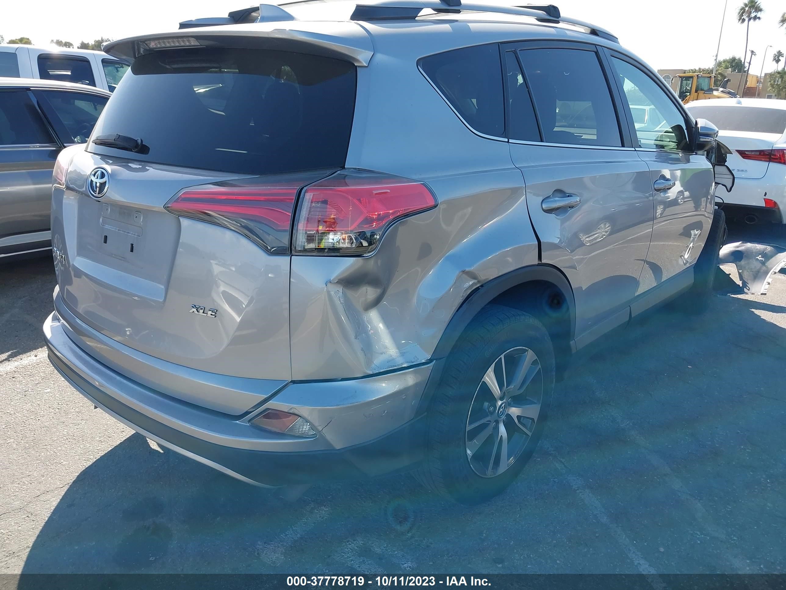 Photo 3 VIN: 2T3WFREV3HW331292 - TOYOTA RAV 4 