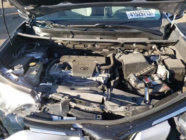 Photo 11 VIN: 2T3WFREV3HW335293 - TOYOTA RAV4 XLE 