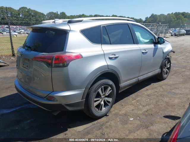 Photo 3 VIN: 2T3WFREV3HW396496 - TOYOTA RAV4 