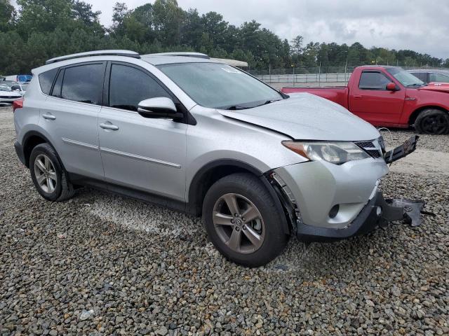 Photo 3 VIN: 2T3WFREV4FW168388 - TOYOTA RAV4 XLE 