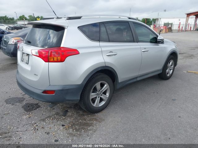 Photo 3 VIN: 2T3WFREV4FW211773 - TOYOTA RAV4 