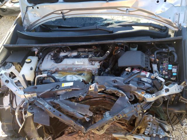 Photo 6 VIN: 2T3WFREV4HW327221 - TOYOTA RAV4 XLE 