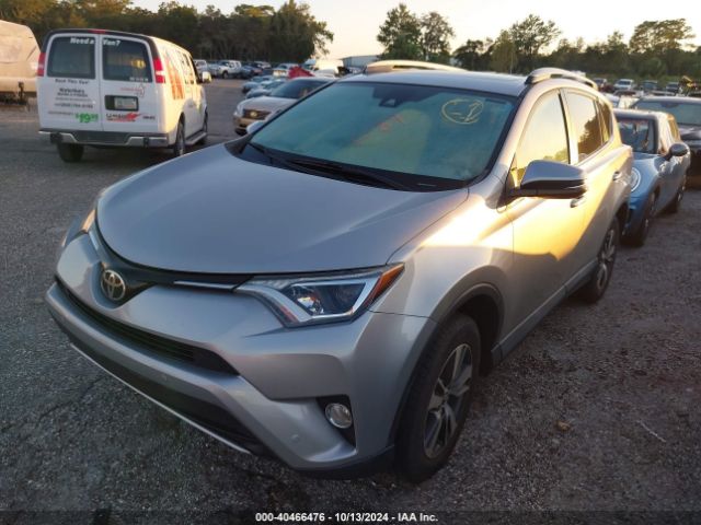 Photo 1 VIN: 2T3WFREV4HW400880 - TOYOTA RAV4 