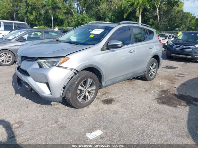 Photo 1 VIN: 2T3WFREV4JW405776 - TOYOTA RAV4 