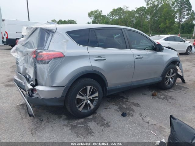 Photo 3 VIN: 2T3WFREV4JW410069 - TOYOTA RAV4 