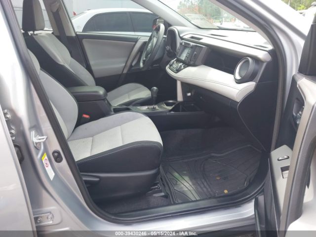 Photo 4 VIN: 2T3WFREV4JW410069 - TOYOTA RAV4 