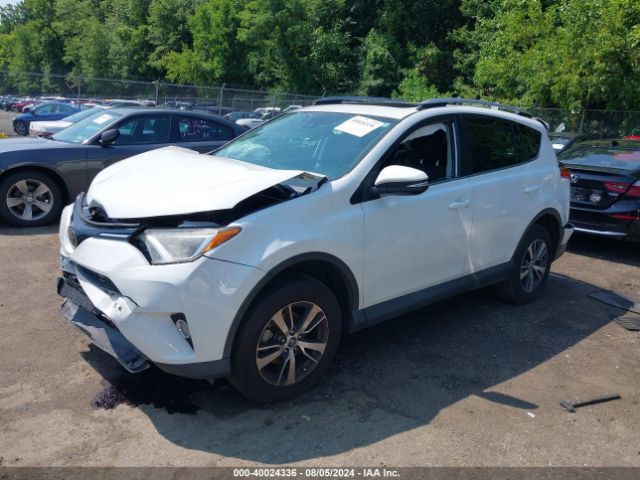Photo 1 VIN: 2T3WFREV4JW412839 - TOYOTA RAV4 