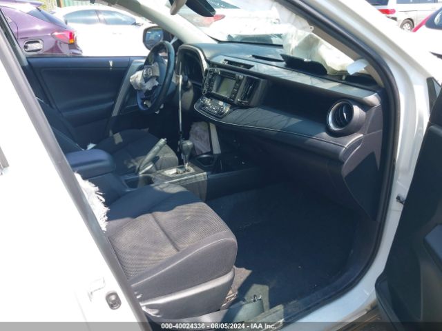 Photo 4 VIN: 2T3WFREV4JW412839 - TOYOTA RAV4 