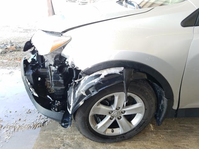 Photo 8 VIN: 2T3WFREV5DW057443 - TOYOTA RAV4 XLE 