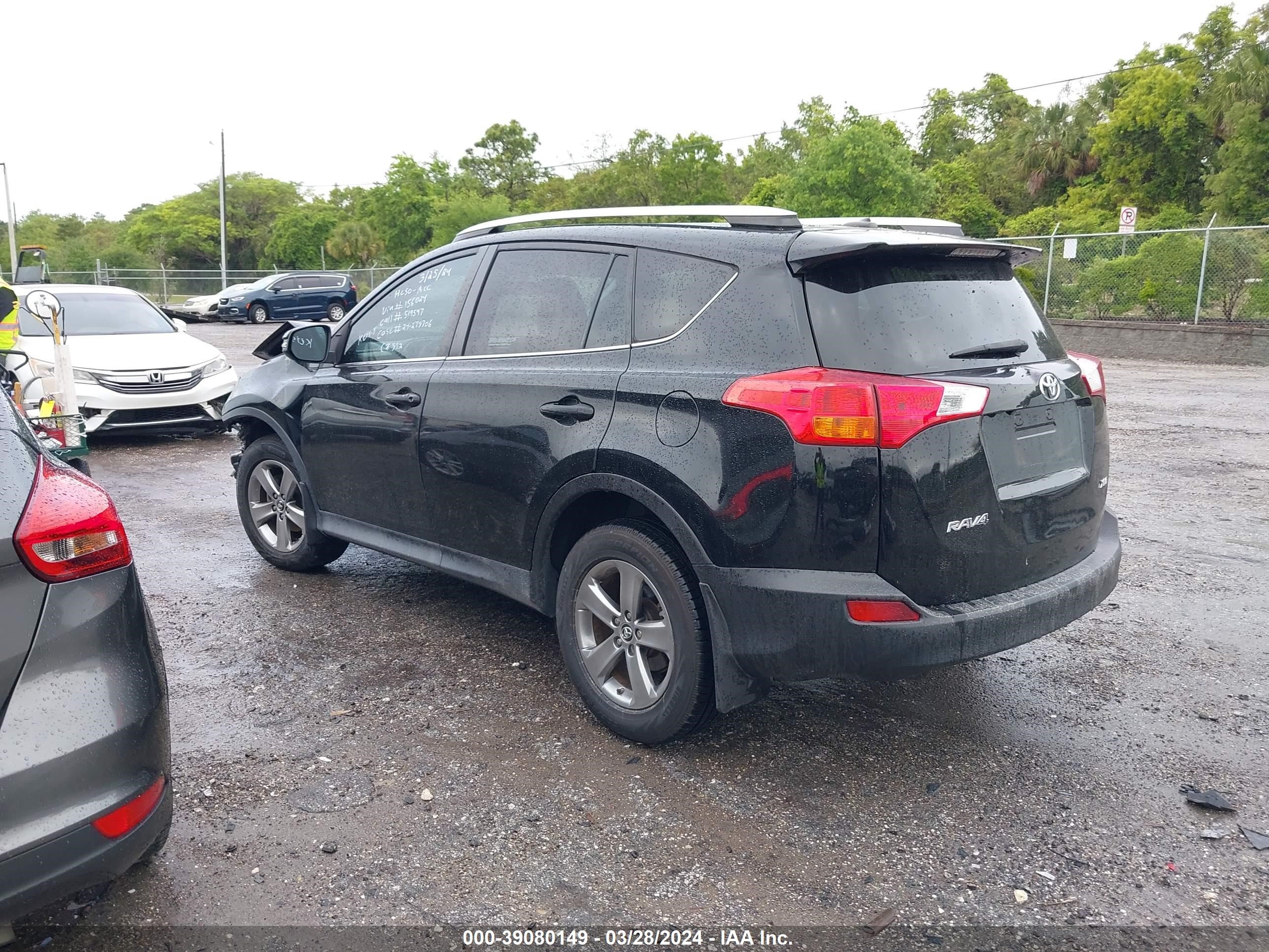 Photo 2 VIN: 2T3WFREV5FW156024 - TOYOTA RAV 4 