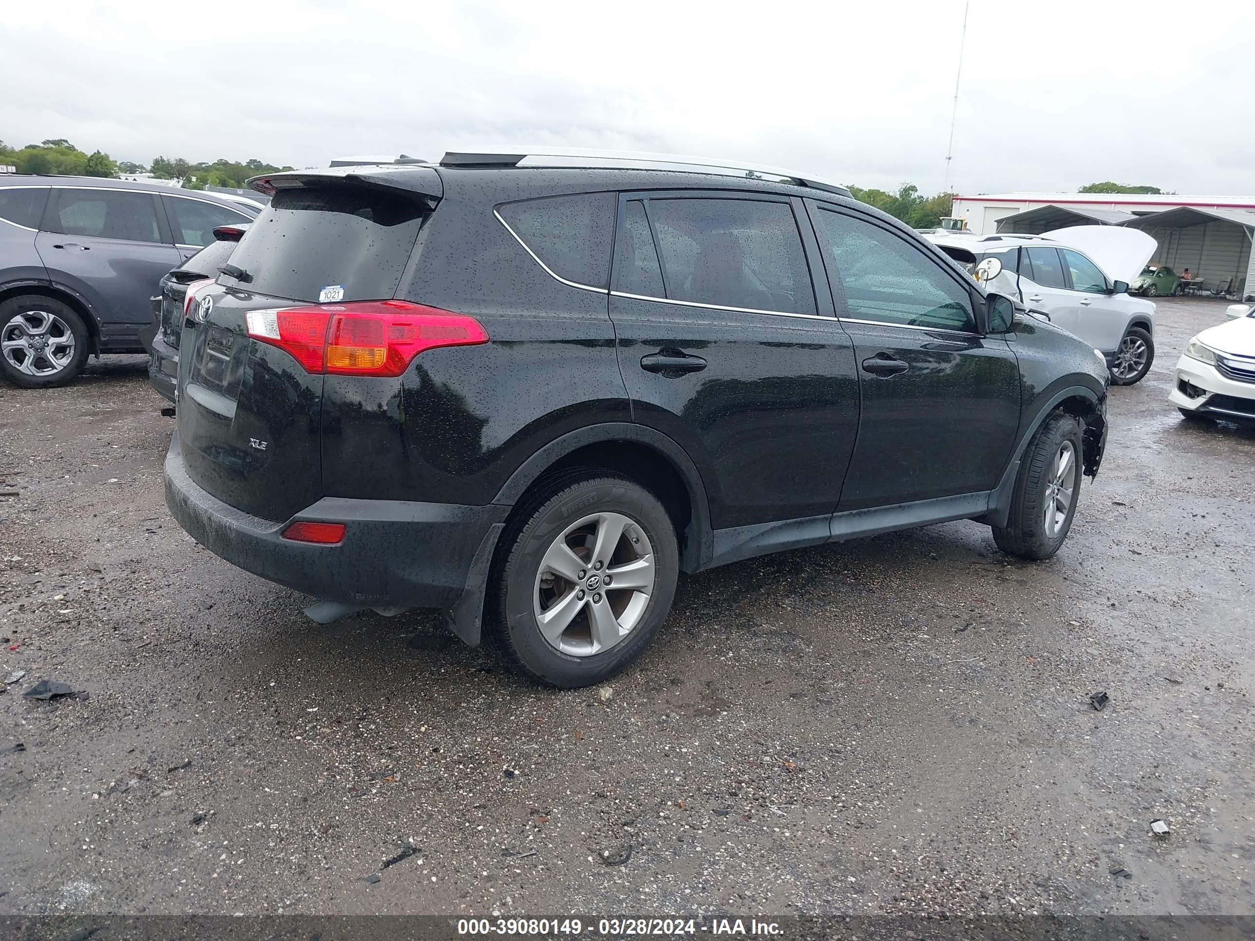 Photo 3 VIN: 2T3WFREV5FW156024 - TOYOTA RAV 4 