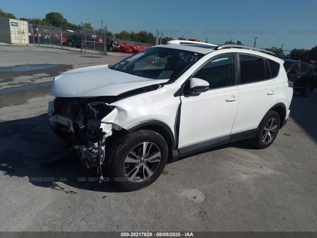 Photo 1 VIN: 2T3WFREV5JW411828 - TOYOTA RAV4 