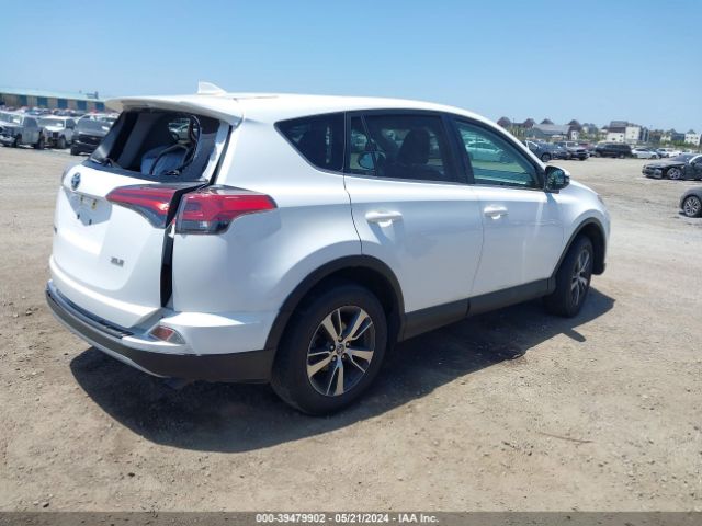 Photo 3 VIN: 2T3WFREV5JW434901 - TOYOTA RAV4 