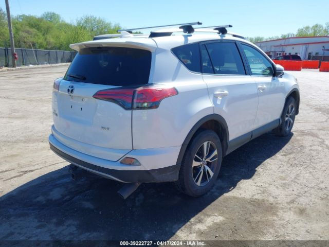 Photo 3 VIN: 2T3WFREV5JW453819 - TOYOTA RAV4 