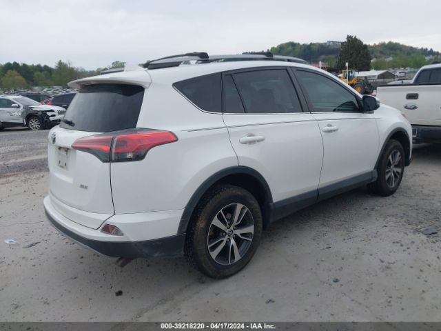 Photo 3 VIN: 2T3WFREV5JW509905 - TOYOTA RAV4 