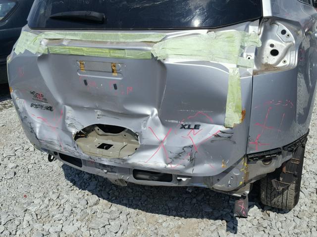 Photo 8 VIN: 2T3WFREV6DW045205 - TOYOTA RAV4 XLE 