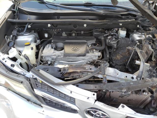 Photo 6 VIN: 2T3WFREV6DW072503 - TOYOTA RAV4 XLE 