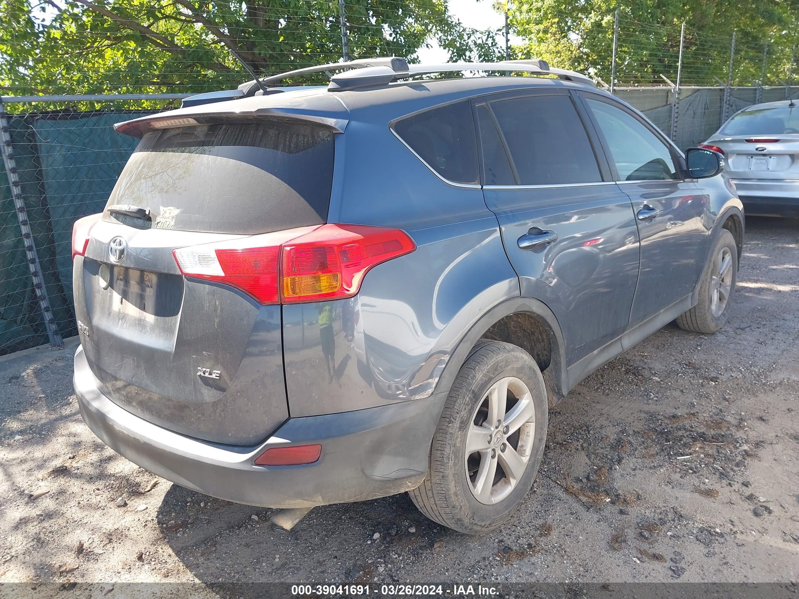 Photo 3 VIN: 2T3WFREV6EW083938 - TOYOTA RAV 4 