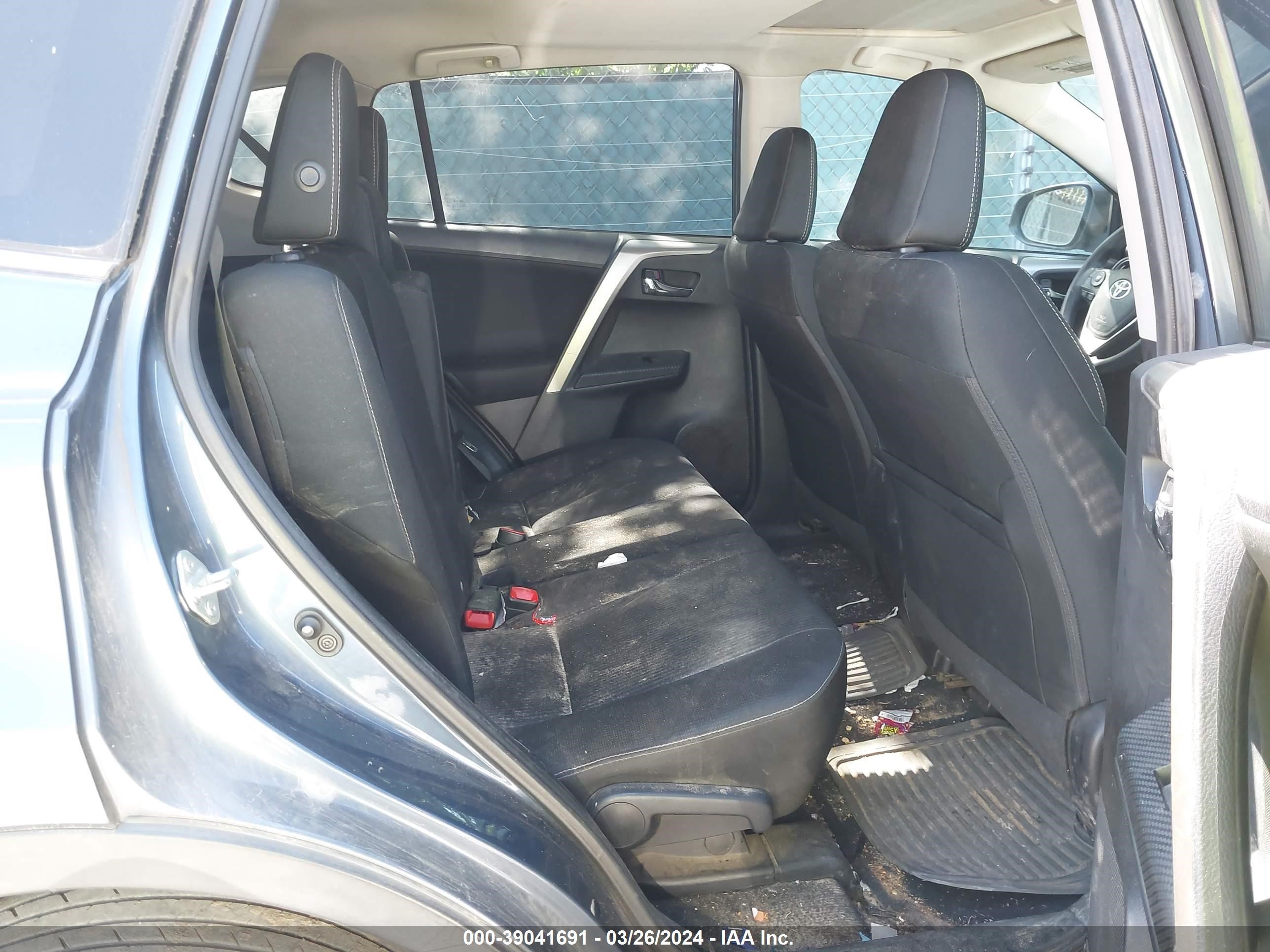 Photo 7 VIN: 2T3WFREV6EW083938 - TOYOTA RAV 4 