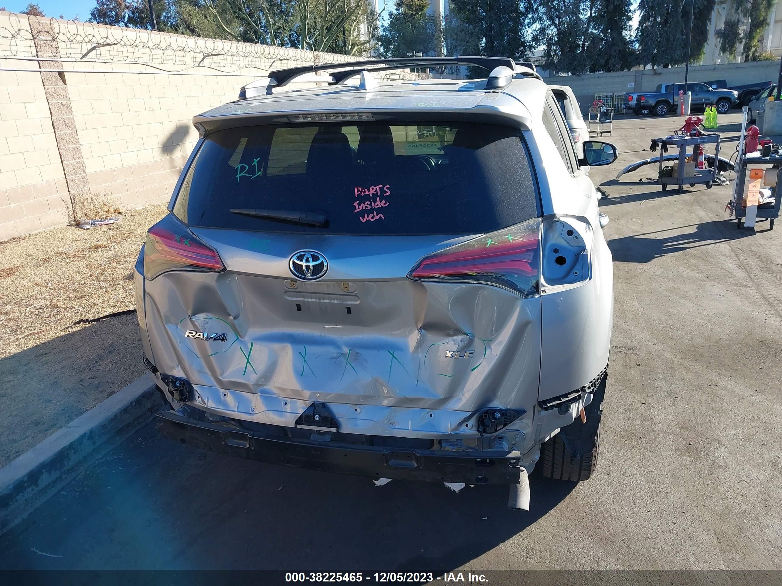 Photo 15 VIN: 2T3WFREV6HW341105 - TOYOTA RAV 4 