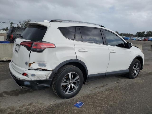 Photo 2 VIN: 2T3WFREV6HW386576 - TOYOTA RAV4 XLE 