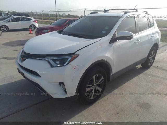 Photo 1 VIN: 2T3WFREV6JW452288 - TOYOTA RAV4 