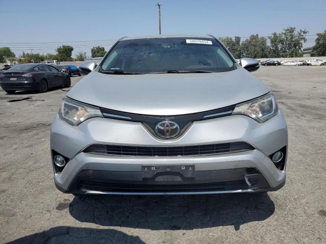 Photo 4 VIN: 2T3WFREV6JW470113 - TOYOTA RAV4 