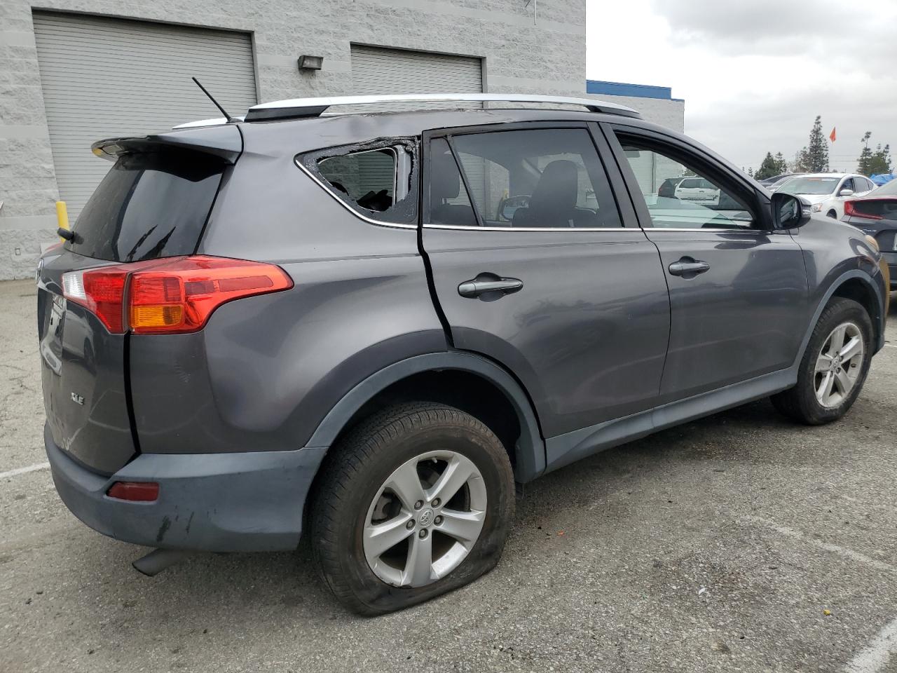 Photo 2 VIN: 2T3WFREV7DW058674 - TOYOTA RAV 4 