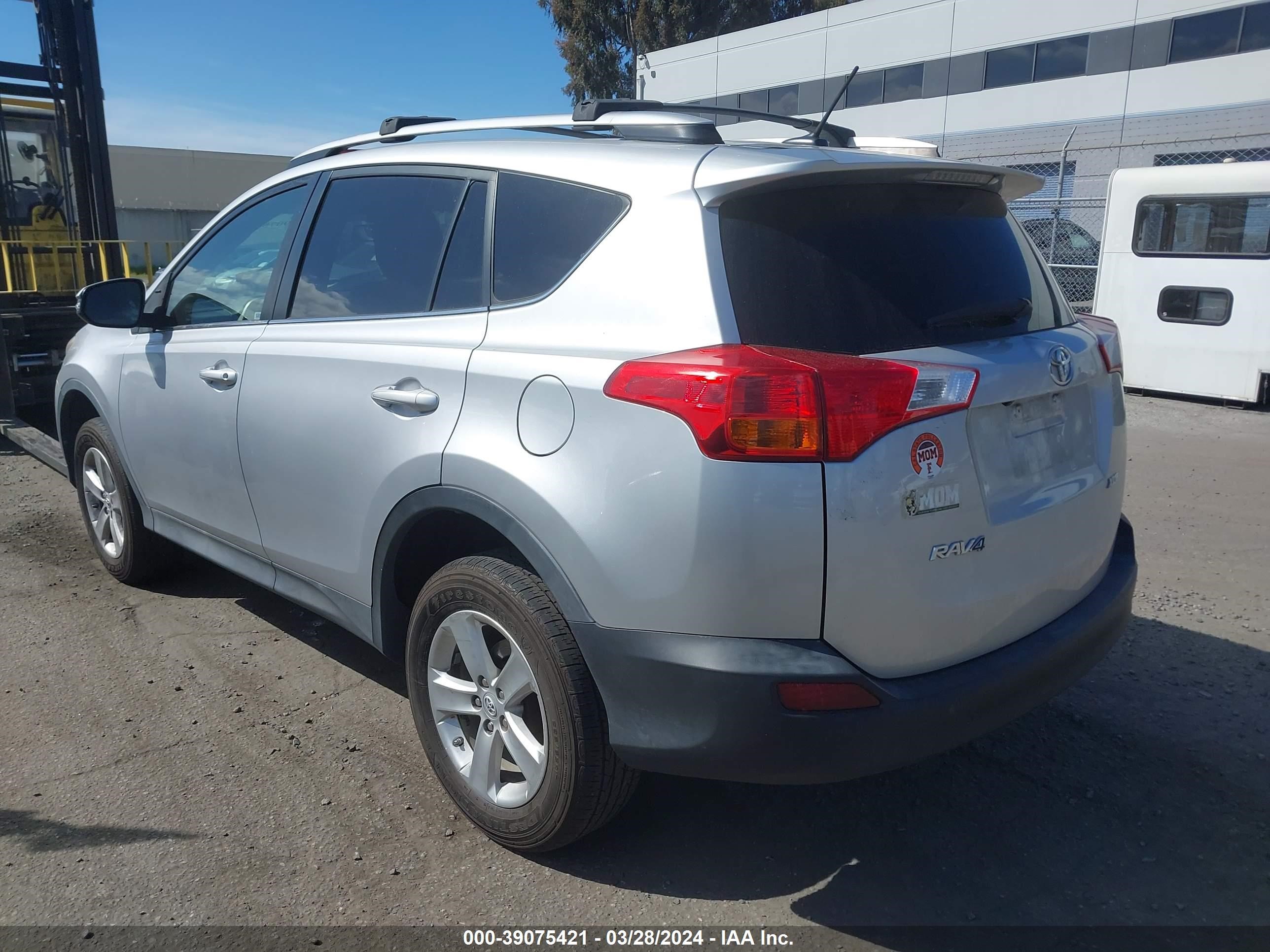 Photo 2 VIN: 2T3WFREV7DW072526 - TOYOTA RAV 4 