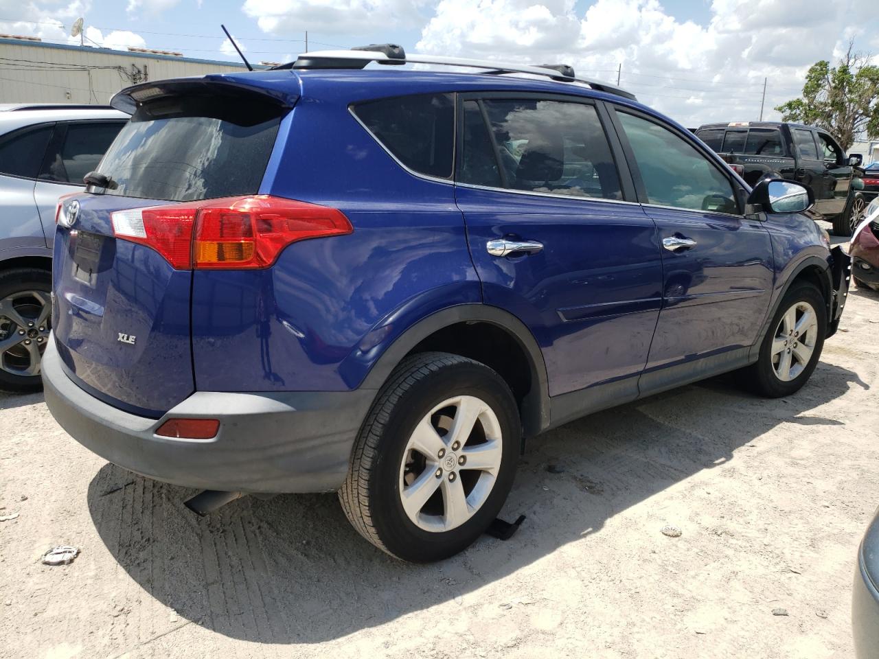 Photo 2 VIN: 2T3WFREV7EW119717 - TOYOTA RAV 4 