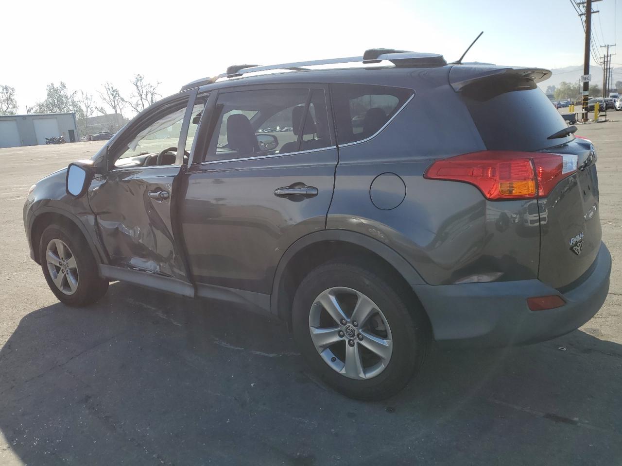 Photo 1 VIN: 2T3WFREV7FW144117 - TOYOTA RAV 4 