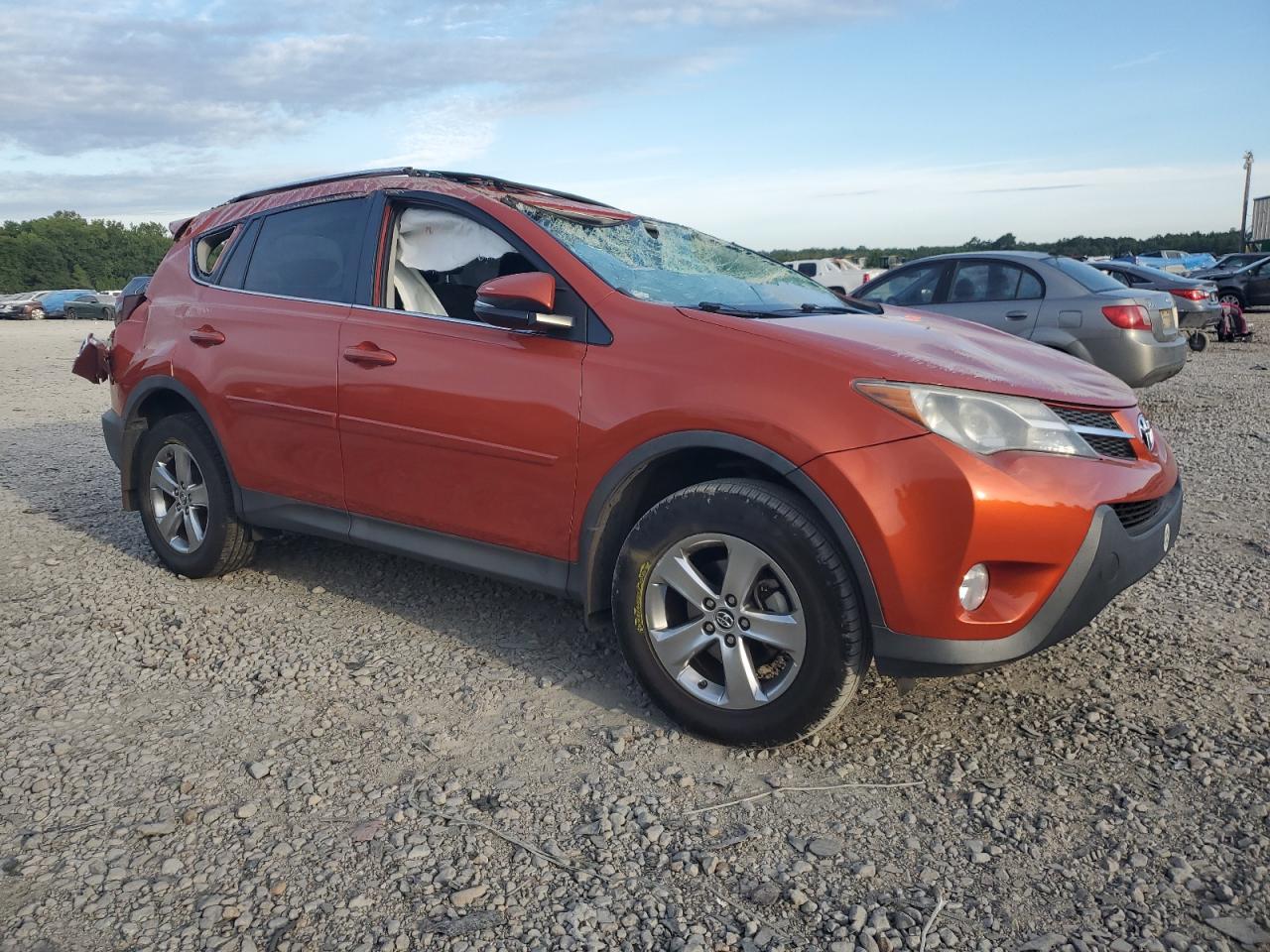 Photo 3 VIN: 2T3WFREV7FW157286 - TOYOTA RAV 4 